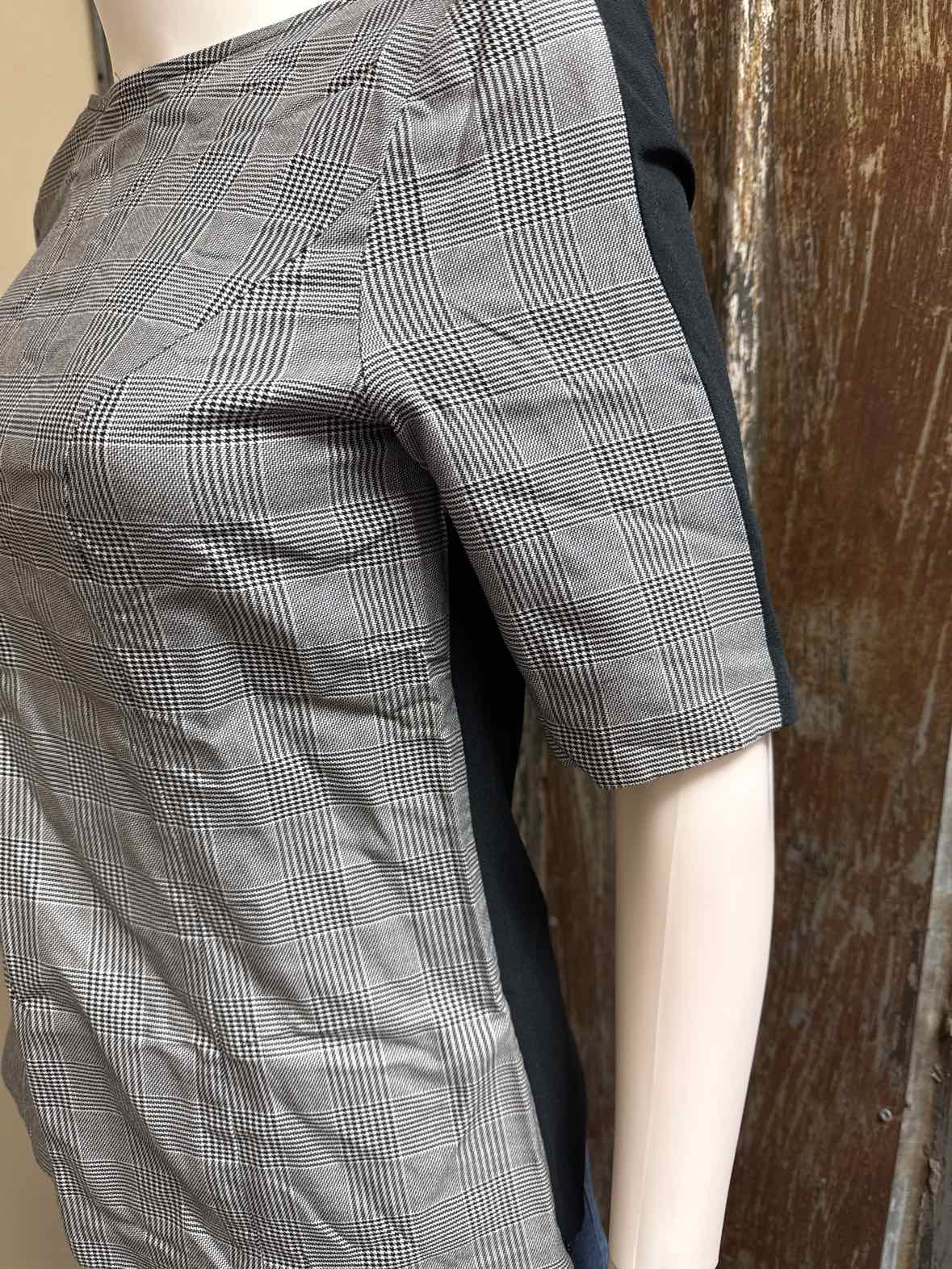 Brooks Brothers Size 6 (Small) Black Print tops