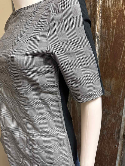 Brooks Brothers Size 6 (Small) Black Print tops