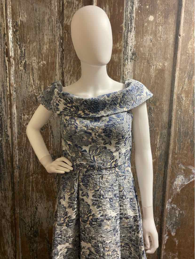 Alex Evenings Size 6 (Small) Blue Floral Evening Dress