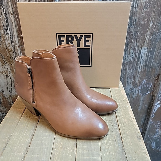 Frye 9.5 Brown Shoe Booties