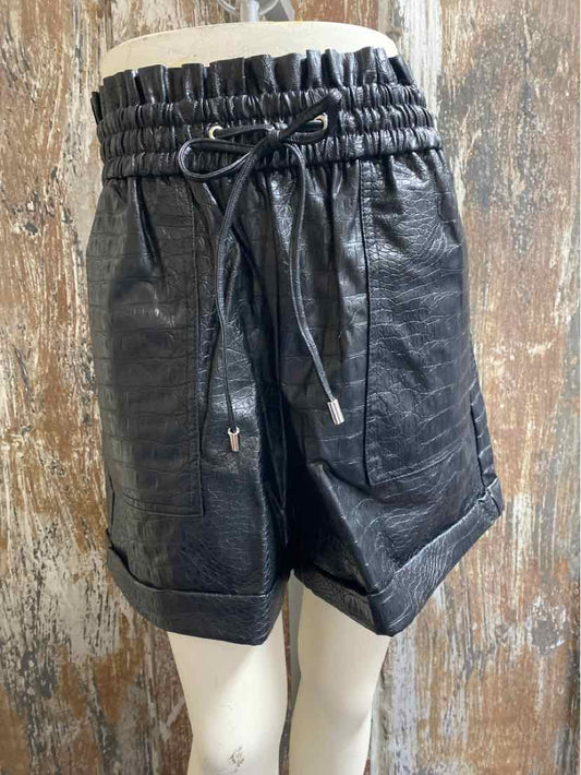 Zenana Size Large (12/14) Black Shorts