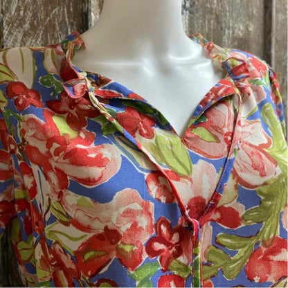 Belle by Kim Gravel Size Medium Red & Blue Floral tops