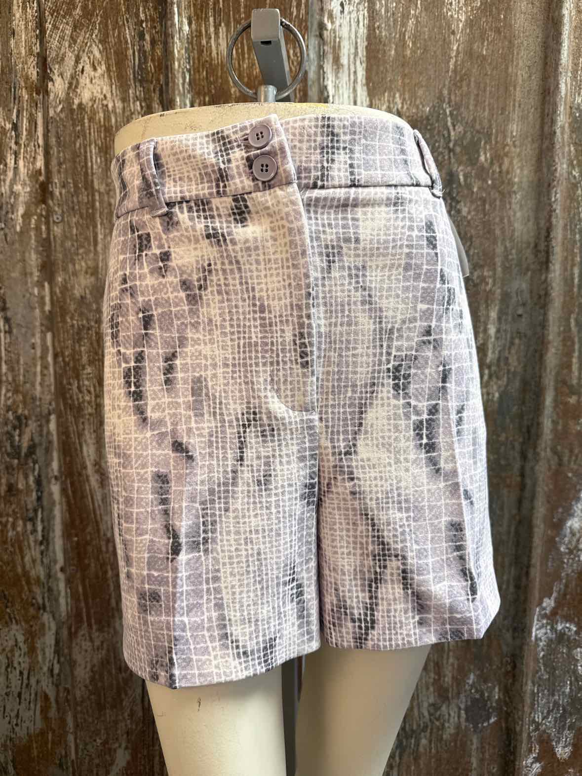 White House Black Market Size 6 Purple Shorts