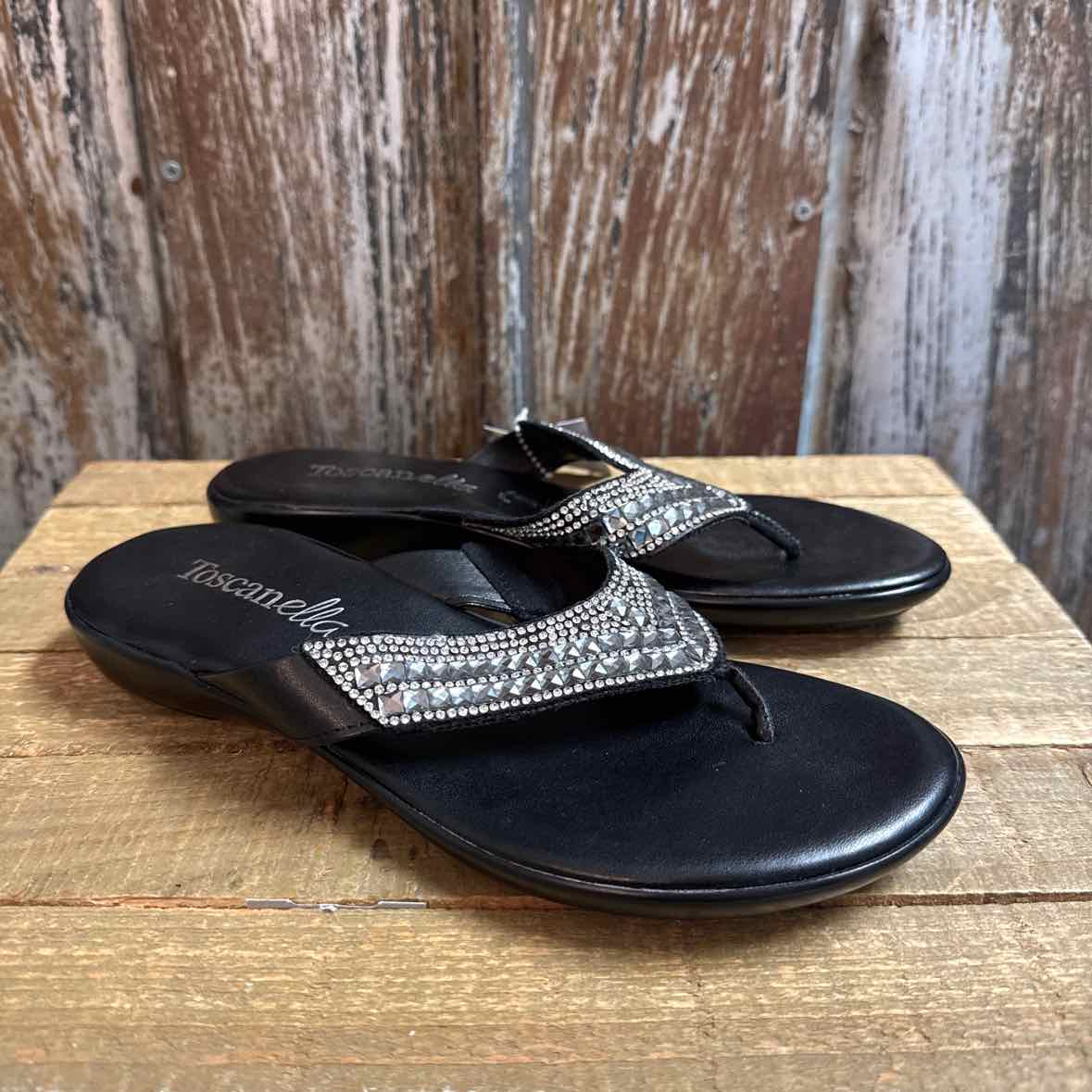 Toscanella 7.5 Black Flipflops