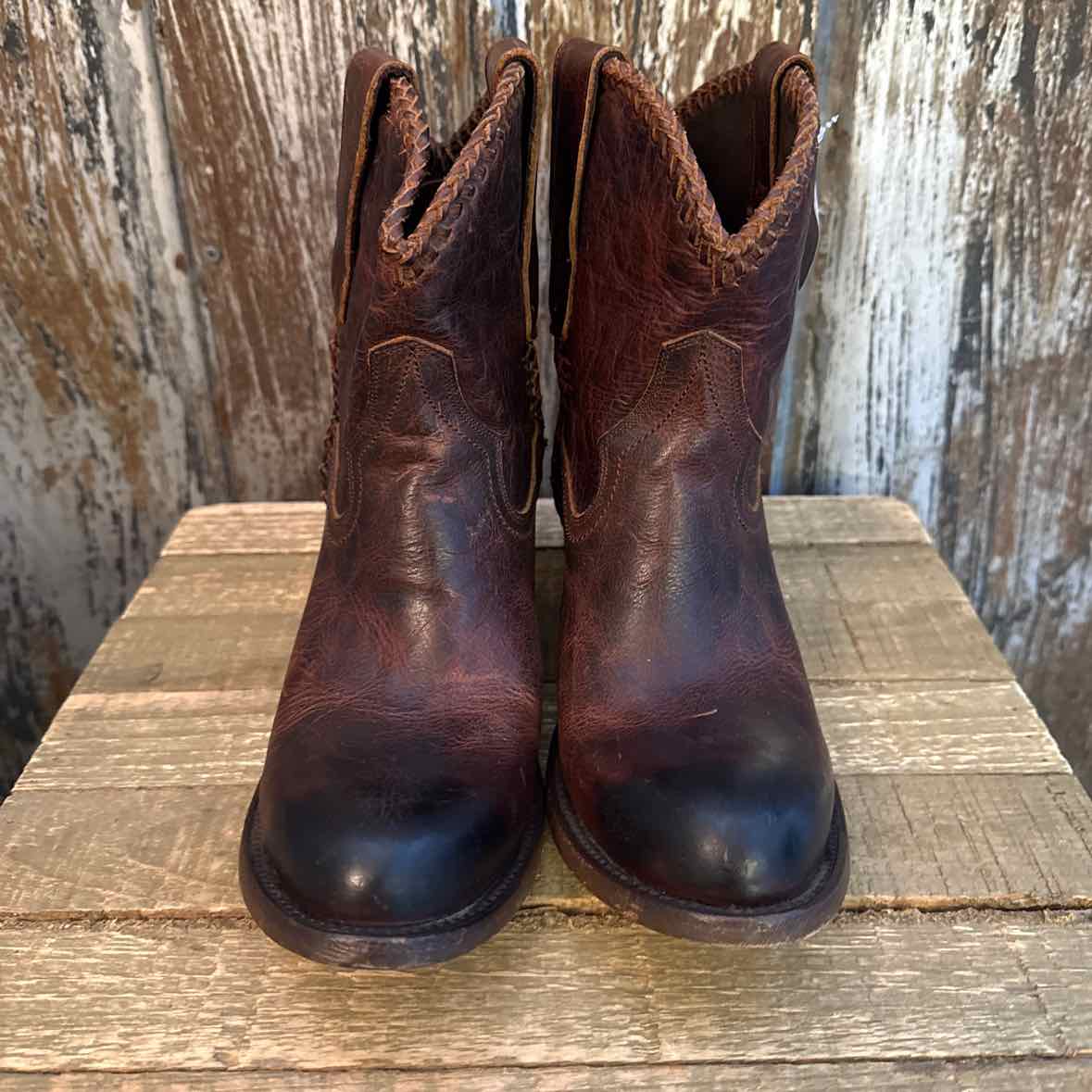 Lane Brown Cowboy Boots