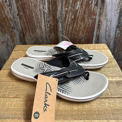 Clark's 8 Black Flipflops