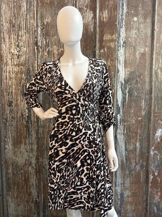 Calvin Klein Size 10 (Medium) Brown Print Dress