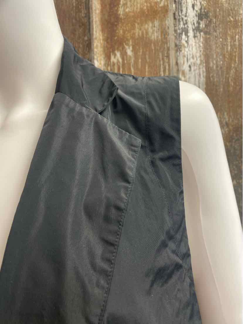 Sun Kim Size Medium Black Vest