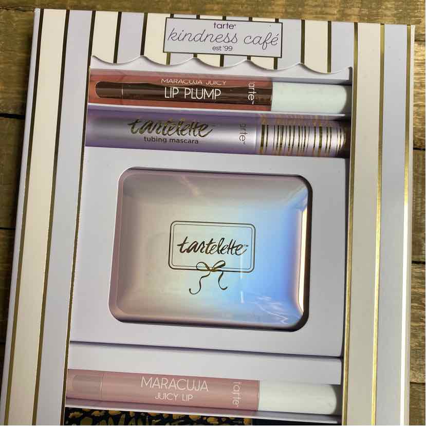 Tarte Beauty Product Set