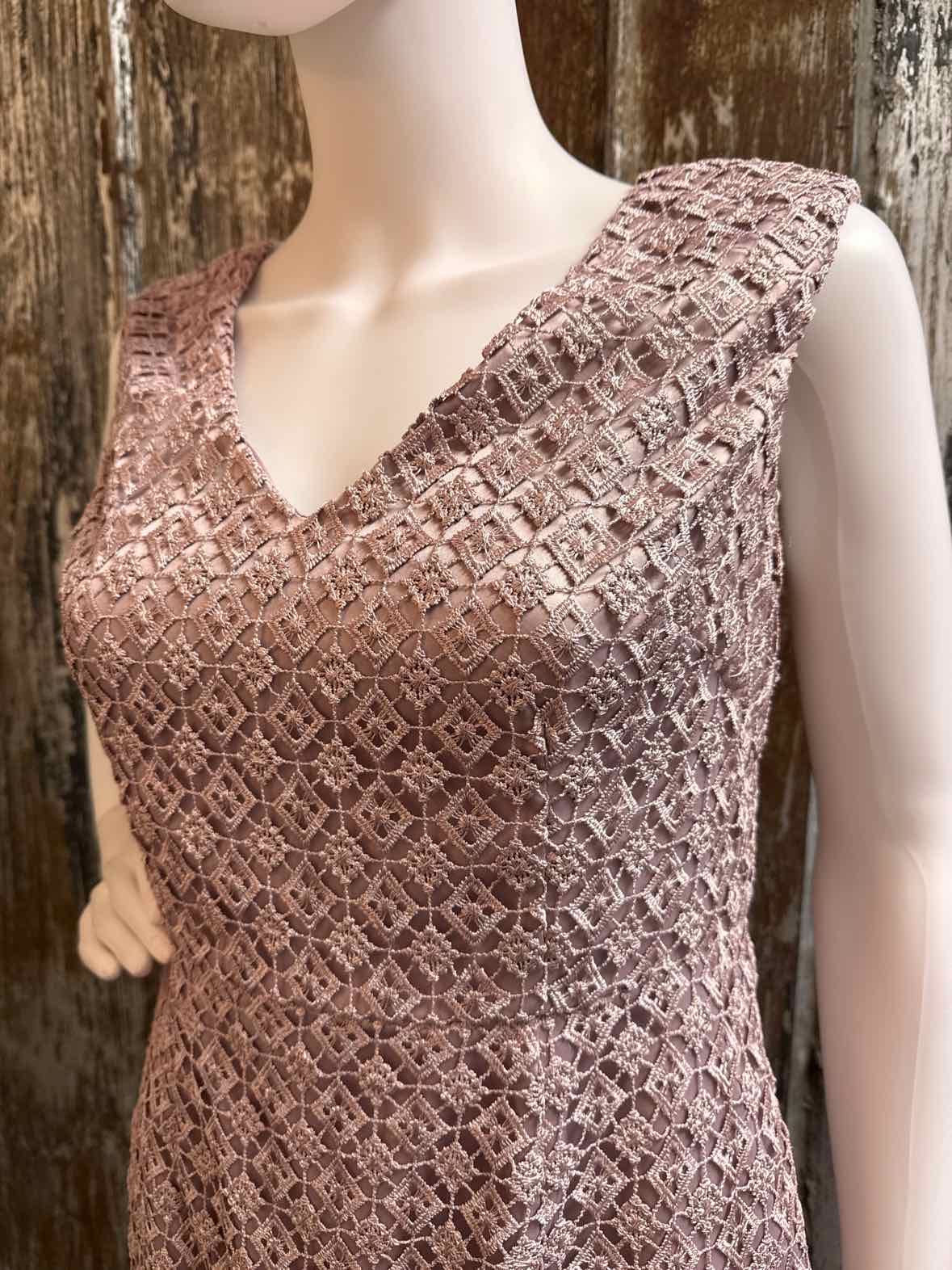 Adrianna Papell Size 8 Petite (Medium) Pink Dress