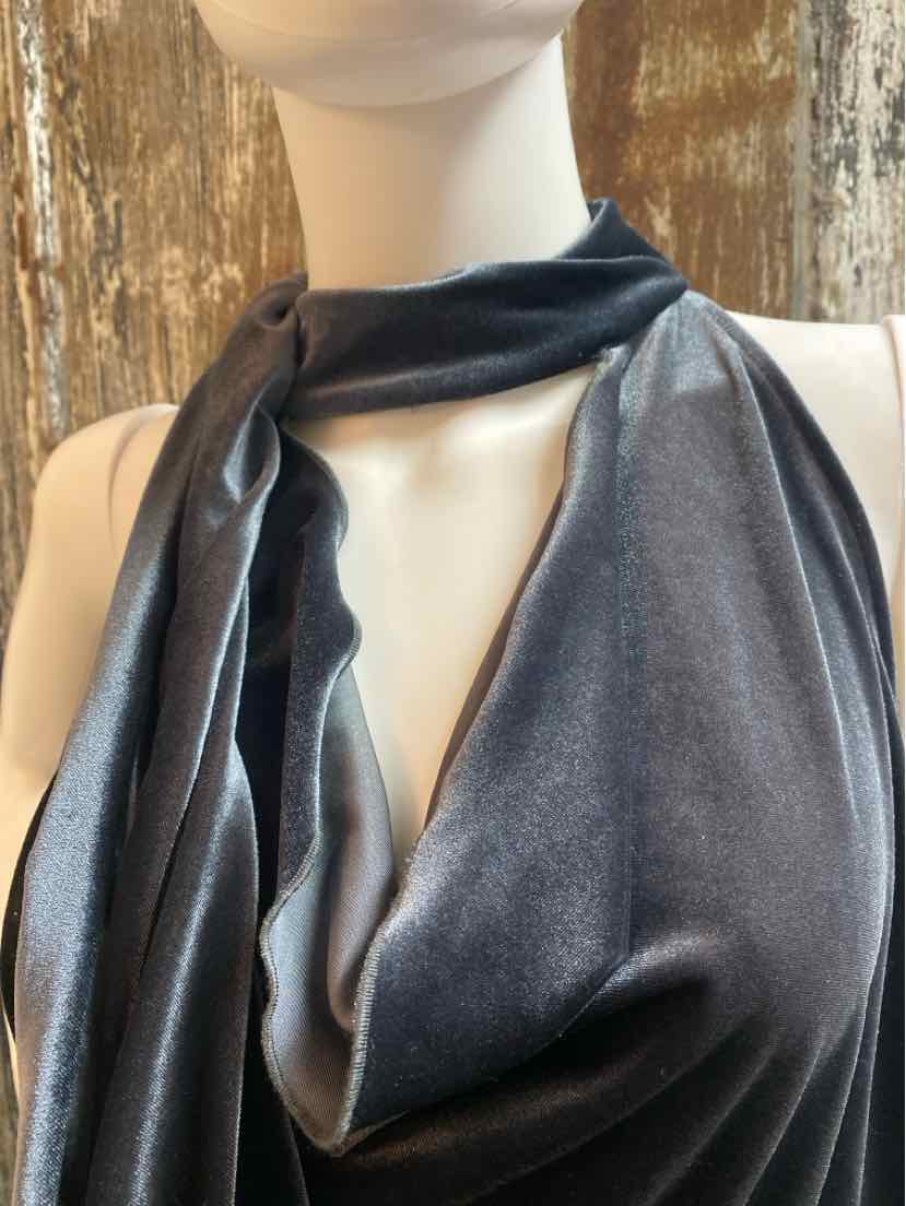 Lola & Sophie Size small Gray Dress