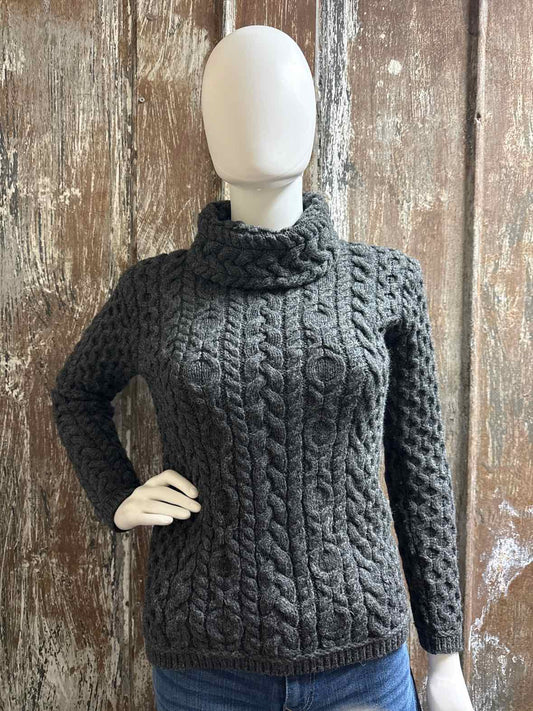 Aran Mor Size Medium Gray Sweater