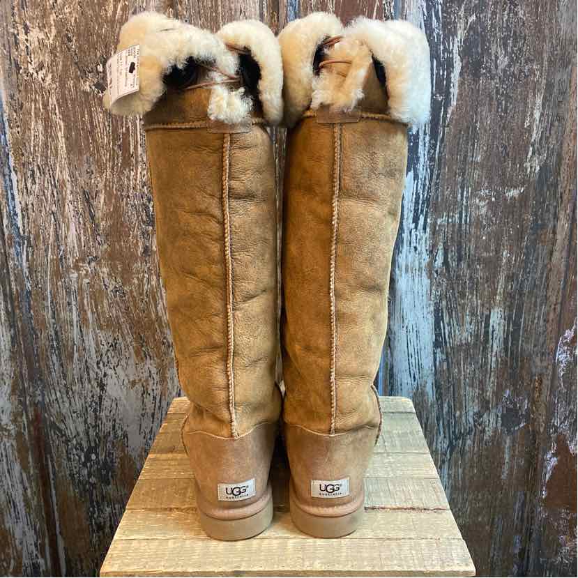 UGG 11 Brown Boots