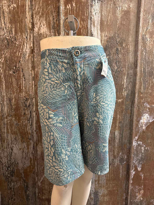 Patagonia Size 6 Blue Print Shorts