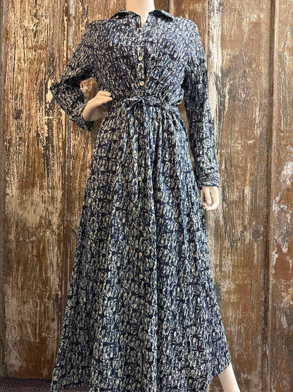 Madison Hotel Size Medium Blue Print Dress