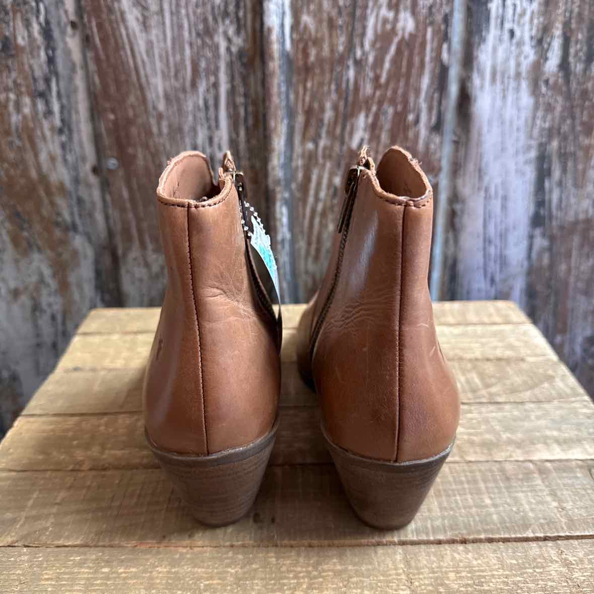 Frye 7 Brown Shoe Booties
