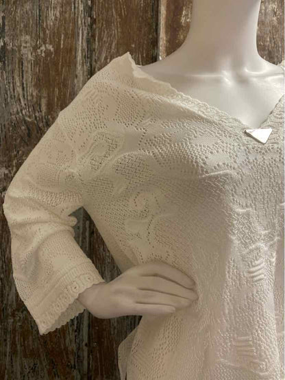 White House Black Market Size small White tops