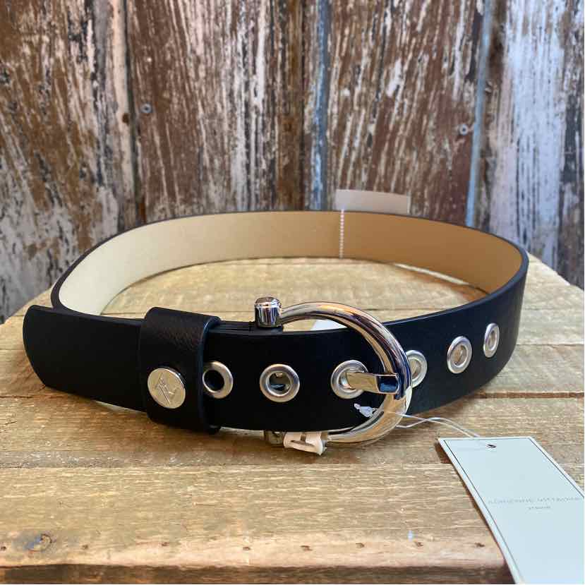 Adrienne Vittadini Belt