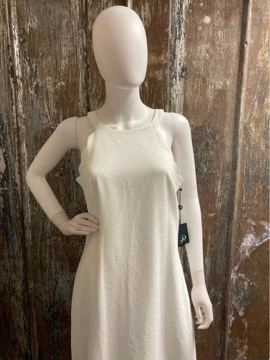 Adrianna Papell Size 8 (Medium) White Dress
