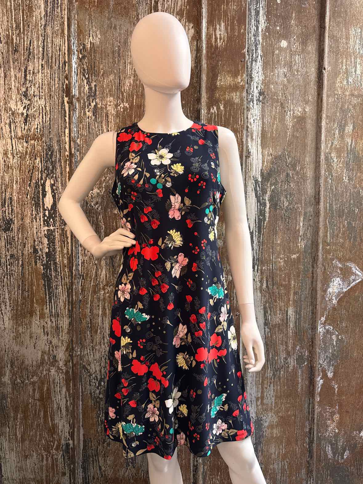 Tommy Hilfiger Size 4 (Small) Navy Floral Dress