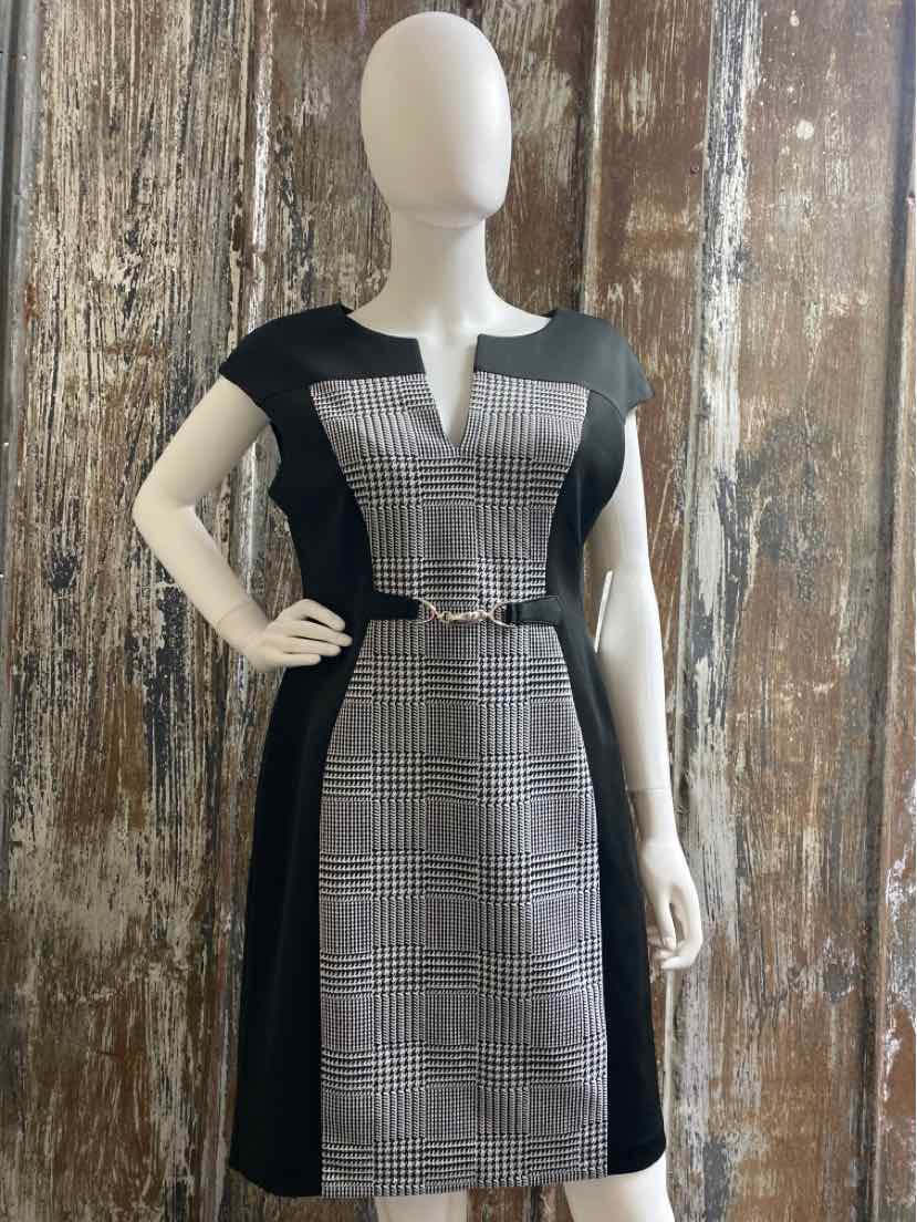 Connected Apparel Size 10 Petite (Medium) Black Dress