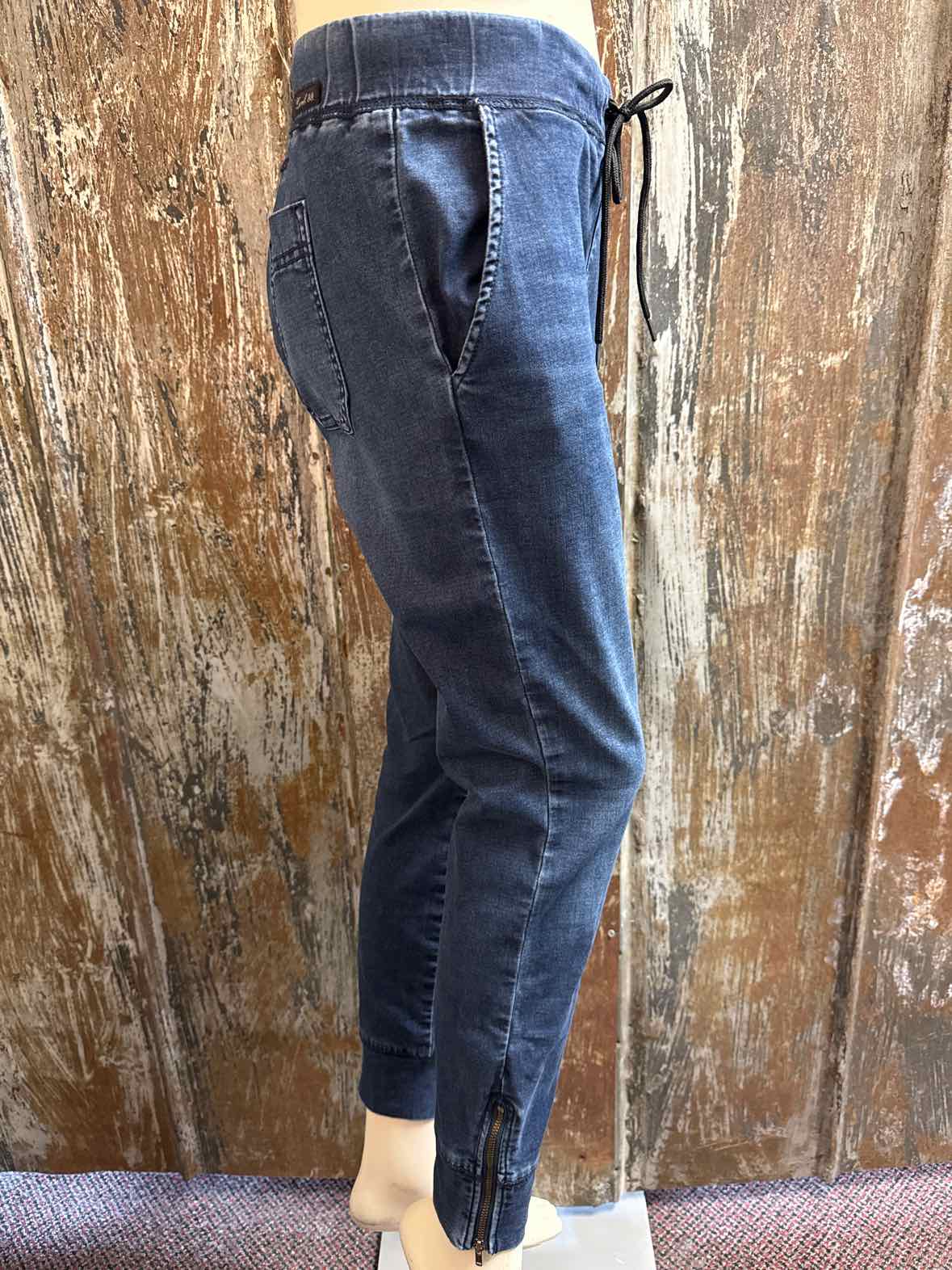 Level 99 Size Extra Small (0/2) Denim Jeans