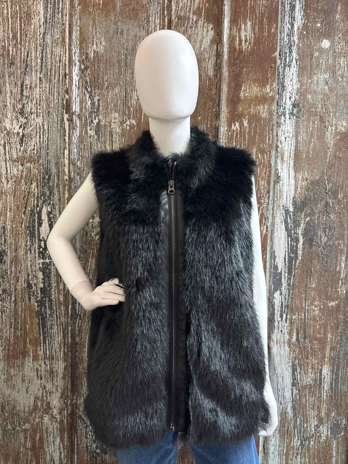 Skyes the limit Size Large Black Vest
