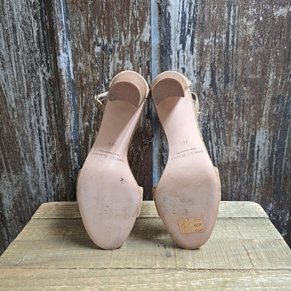 Manolo Blahnik 38.5 Beige Shoes