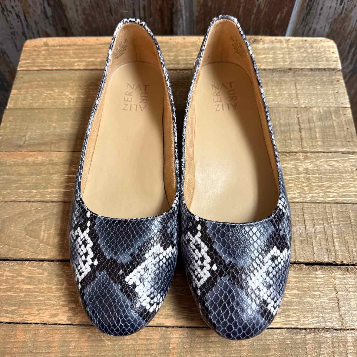 Naturalizer 8.5 Gray print Shoes