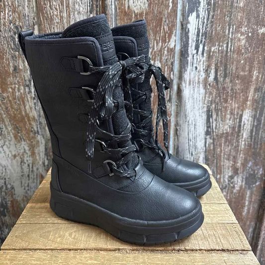 Sperry 6.5 Black Boots