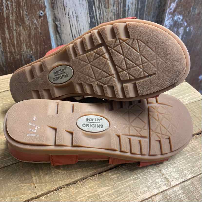 Earth Origins 7.5 Red Sandals