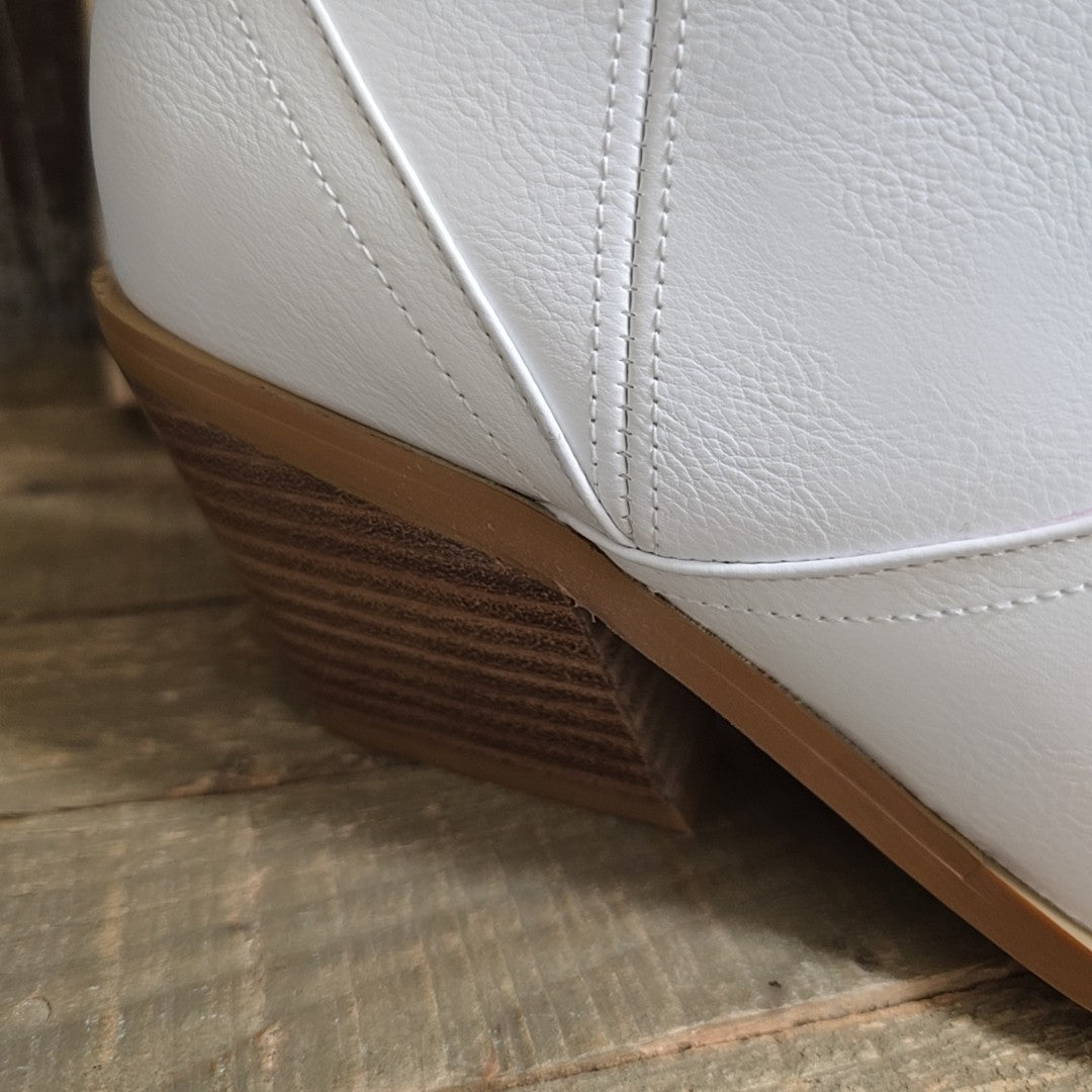 Billini 8 White Boots