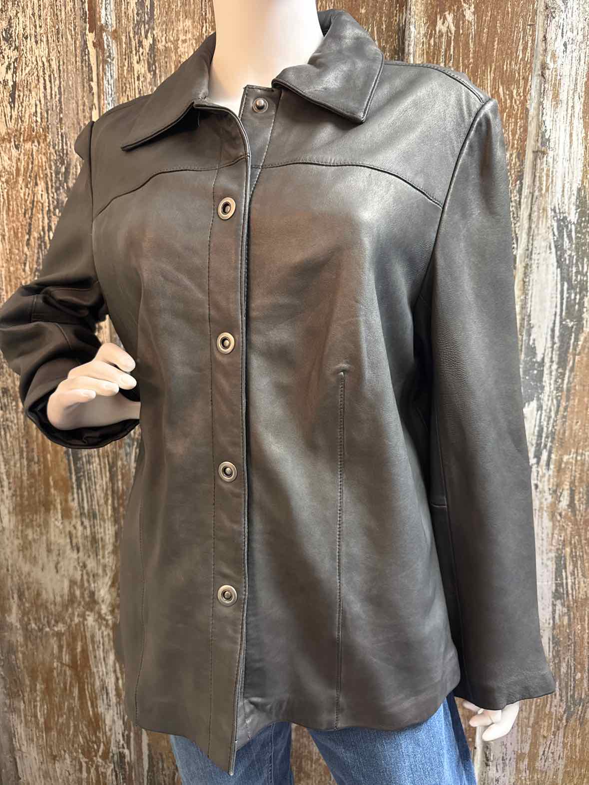 bernardo Size 1X Black Shacket