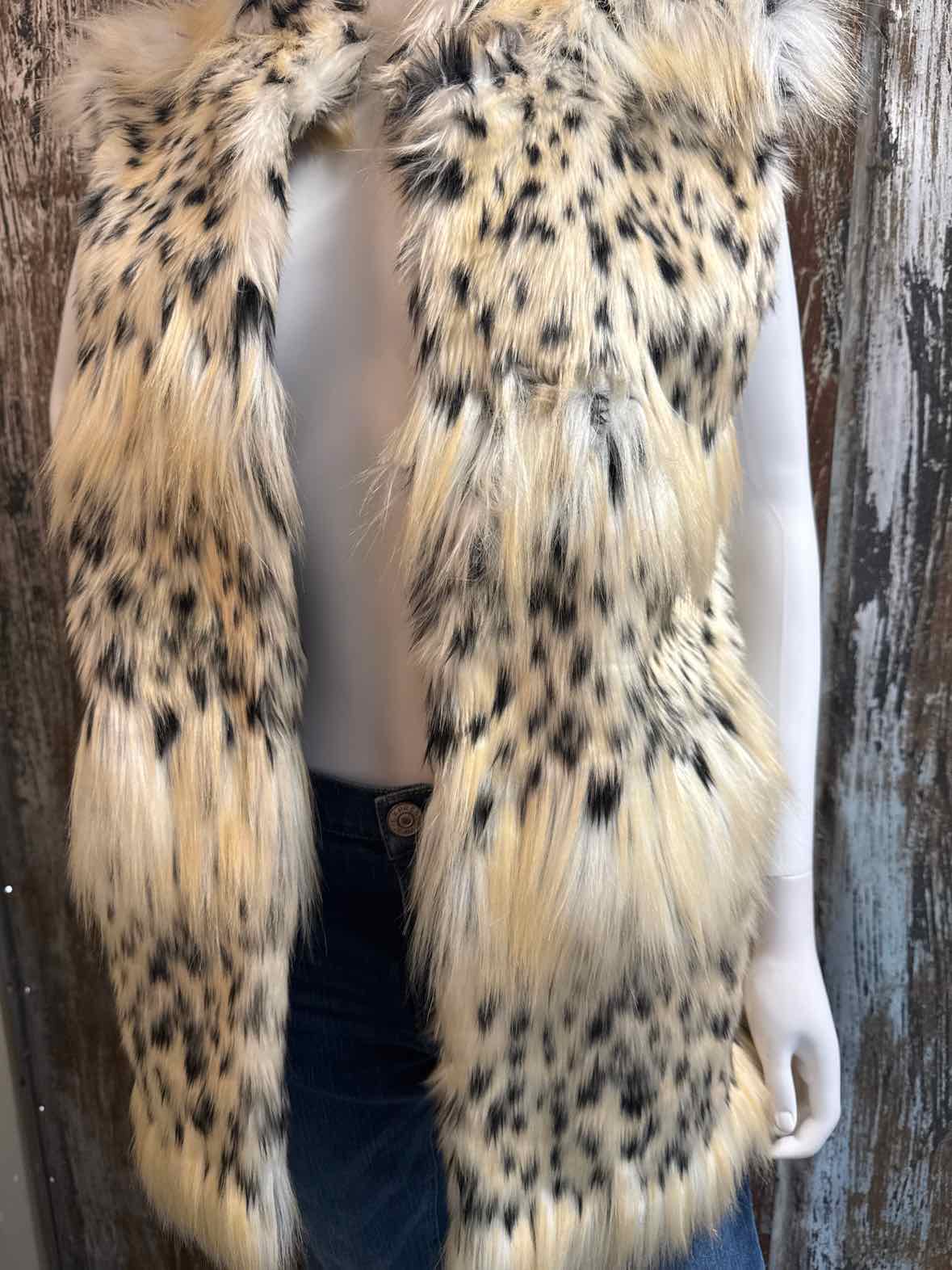 Donna Salyer's Fabulous Furs Size Large Brown Animal Print Vest