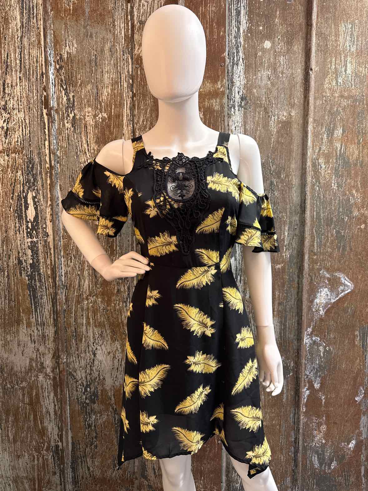 Disney Size small black/yellow print Dress