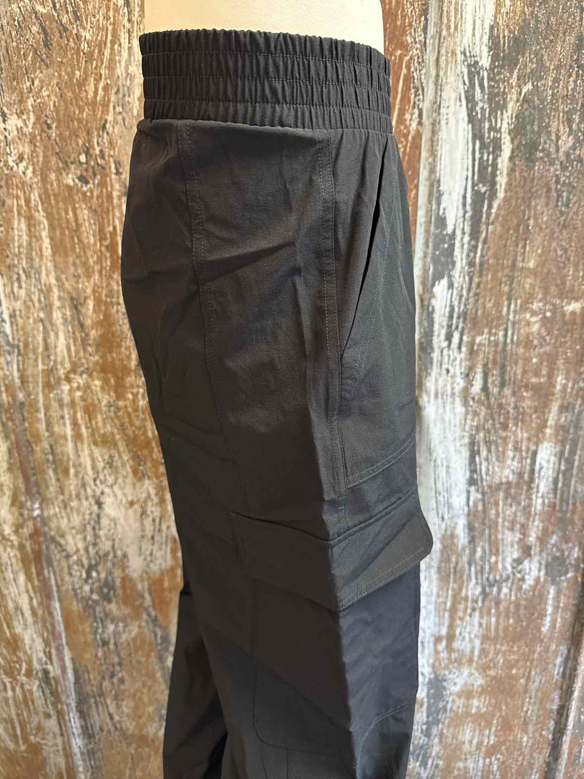 avalanche Size Small (4/6) Black Activewear