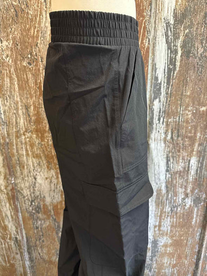 avalanche Size Small (4/6) Black Activewear