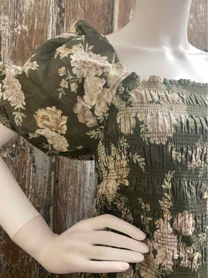 Loft Size Large Green floral print Dress
