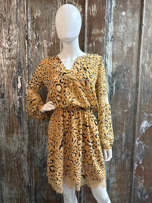 White House Black Market Size 8 (Medium) Yellow Print Dress