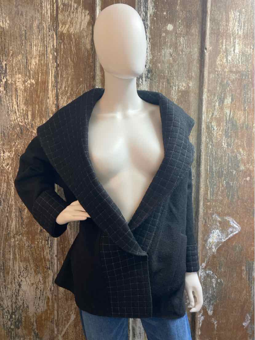 Beyond Threads Size small Black Jacket