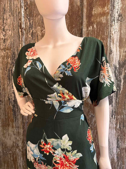 Elise Design Size 14 (Large) Green floral print Dress