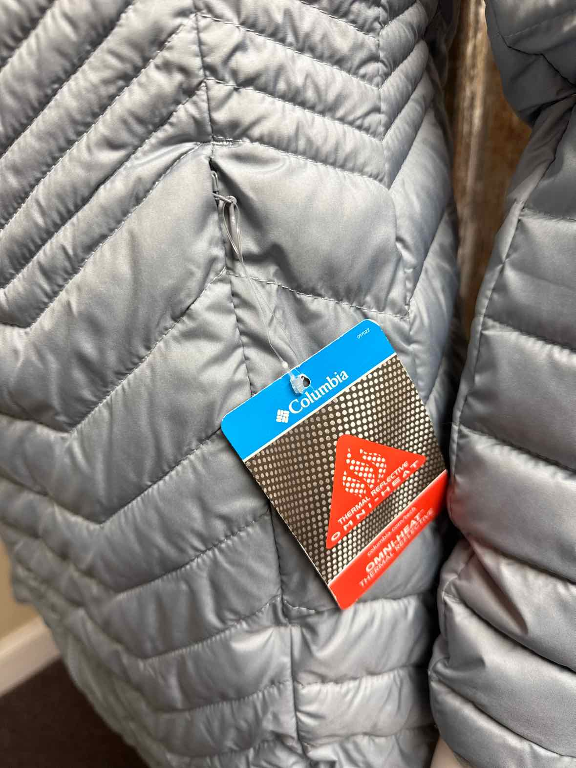 Columbia Size Medium Gray Coat