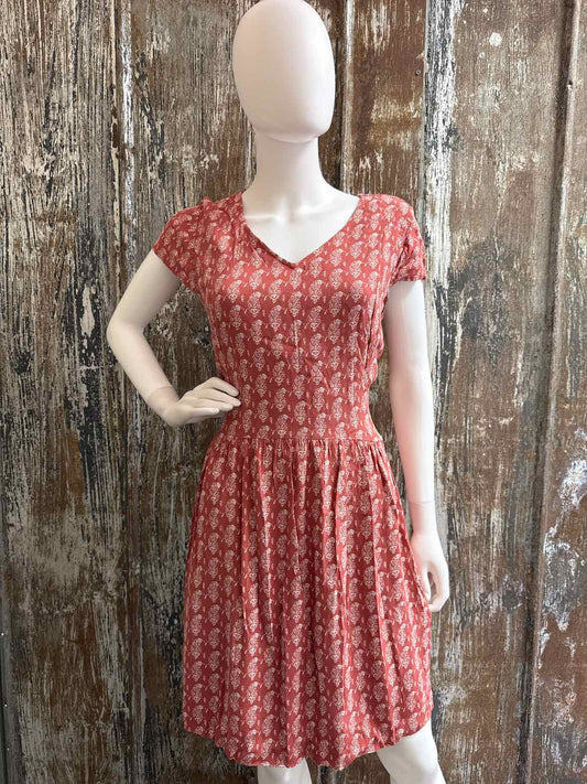 Garnet Hill Size 10 (Medium) Orange print Dress