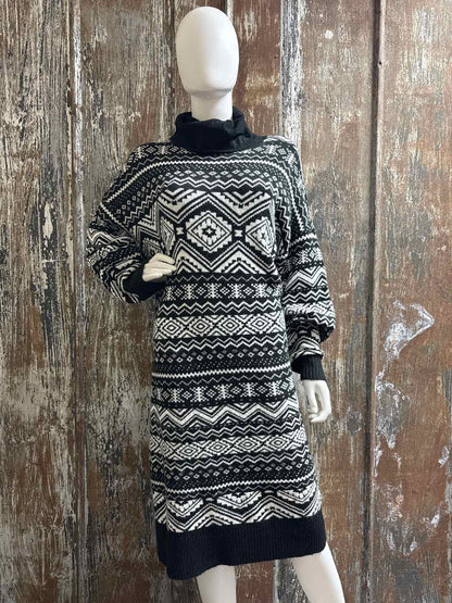 Loft Size Extra Large Black Print Sweater Dress