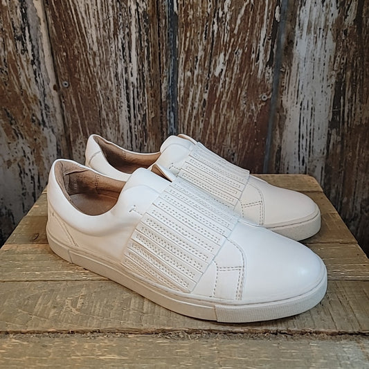 Frye 8 Cream Shoes