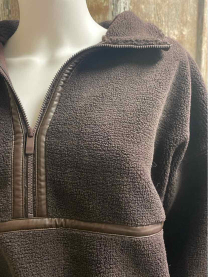 Haven Well Within Size Medium Brown Fleece Top