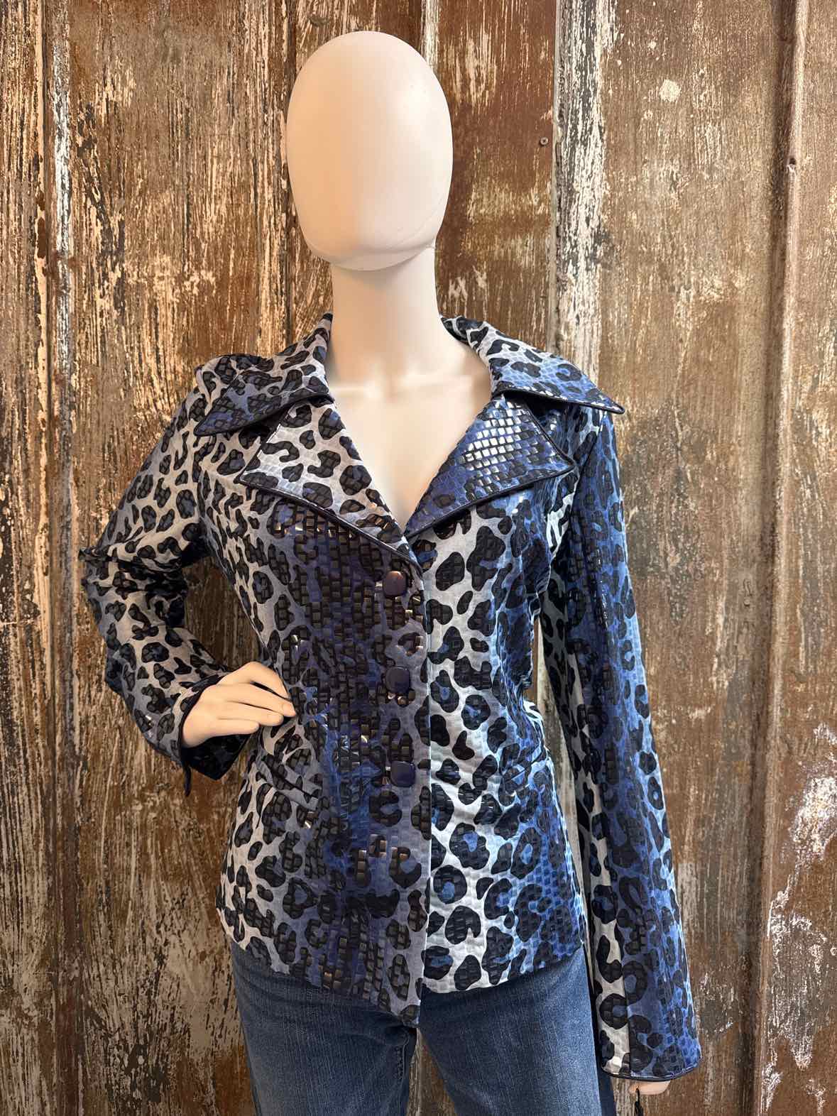 Clara S. Size 1X blue animal print Jacket