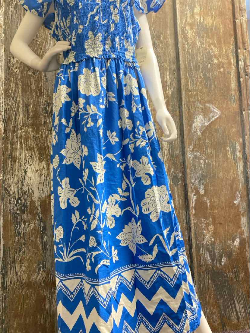 St. John's Bay Size Large Blue Print Dress
