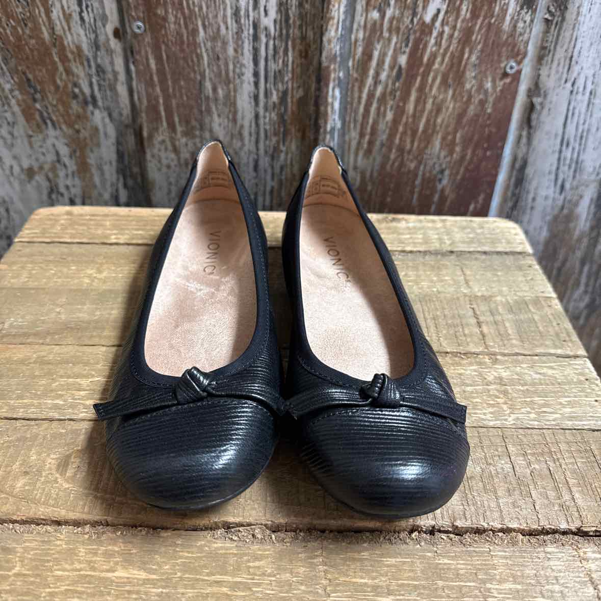 Vionic 5 Black Shoes