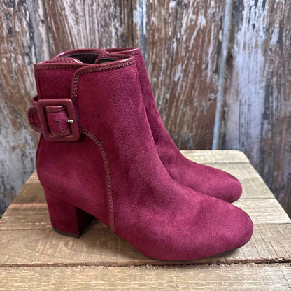 White Mountain 7 Red Shoe Booties